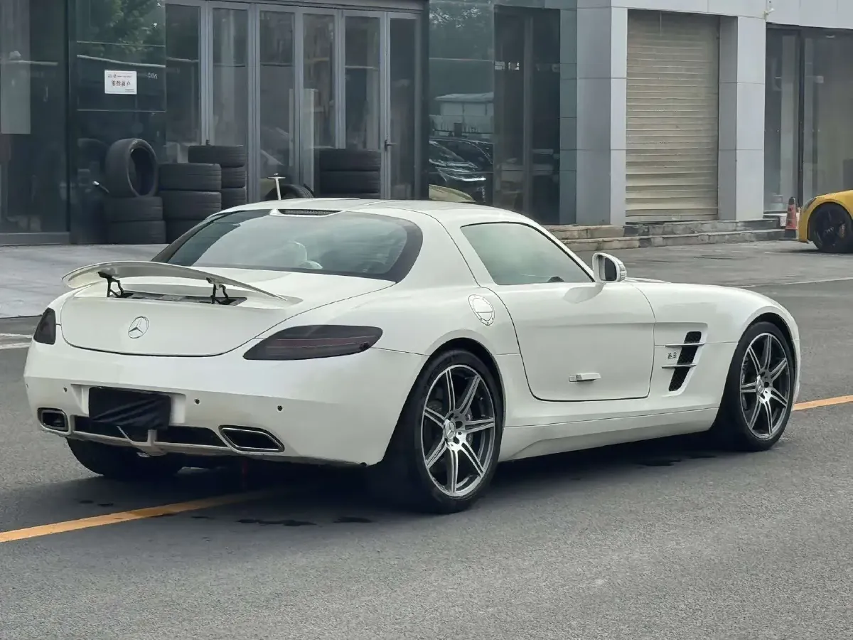 2011 Mercedes-Benz SLS AMG 6.2L 571HP V8 7DCT,autocango,china used car exporter,china ev exporter,chinese used car exporter,chinese used ev exporter