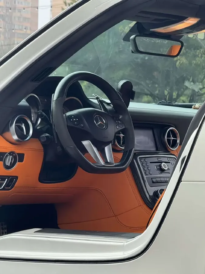 2011 Mercedes-Benz SLS AMG 6.2L 571HP V8 7DCT,autocango,china used car exporter,china ev exporter,chinese used car exporter,chinese used ev exporter