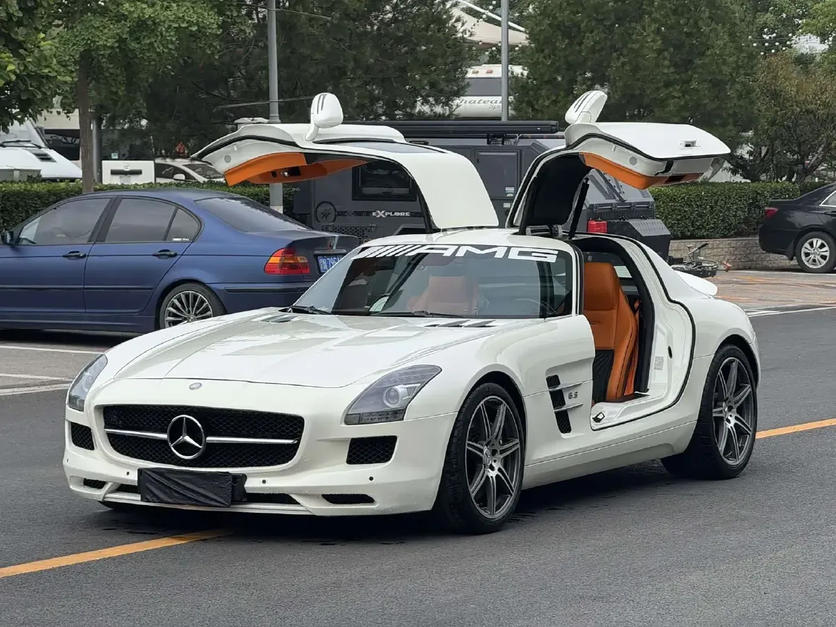 2011 Mercedes-Benz SLS AMG 6.2L 571HP V8 7DCT,autocango,china used car exporter,china ev exporter,chinese used car exporter,chinese used ev exporter