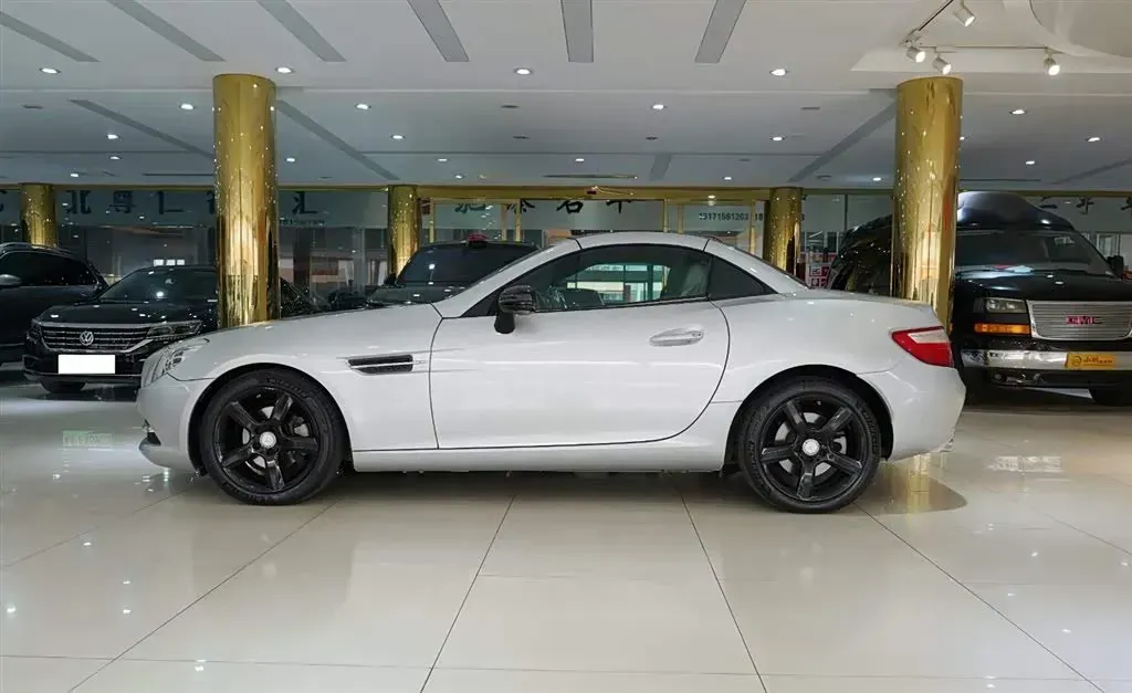 2011 Mercedes-Benz SLK Class 1.8T 184HP L4 7AT,autocango,china used car exporter,china ev exporter,chinese used car exporter,chinese used ev exporter