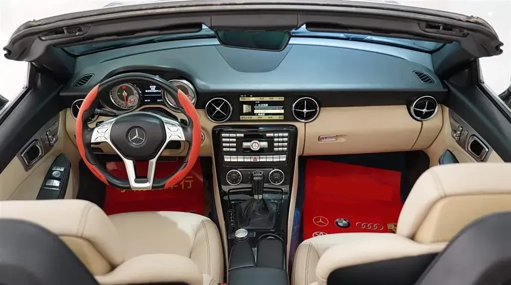 2011 Mercedes-Benz SLK Class 1.8T 184HP L4 7AT,autocango,china used car exporter,china ev exporter,chinese used car exporter,chinese used ev exporter