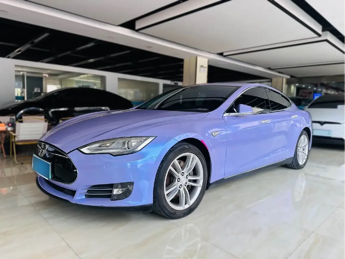 2014 Tesla Model S BEV 85KWH