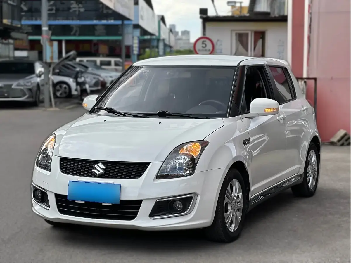 2014 Suzuki Swift 1.5L 103HP L4 4AT