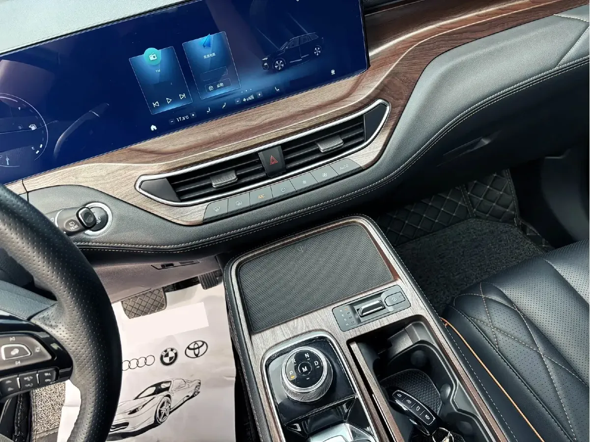 2021 Ford Equator 2.0T 224HP L4 6DCT,autocango,china used car exporter,china ev exporter,chinese used car exporter,chinese used ev exporter