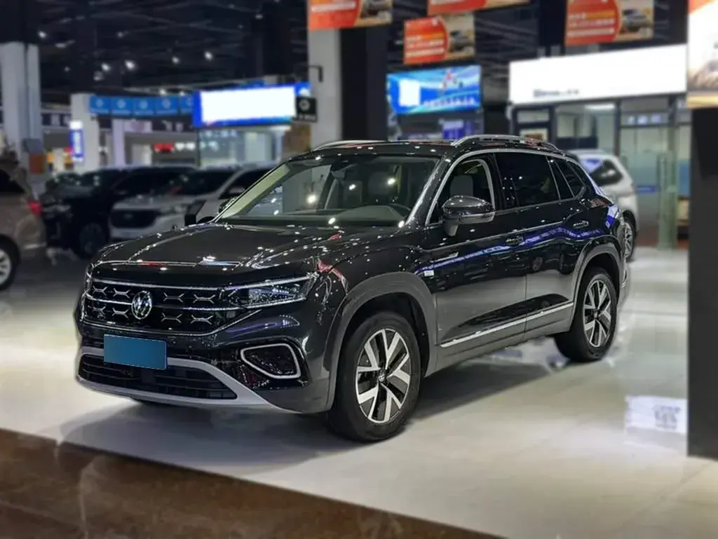 2023 Volkswagen Tayron 2.0T 186HP L4 7DCT