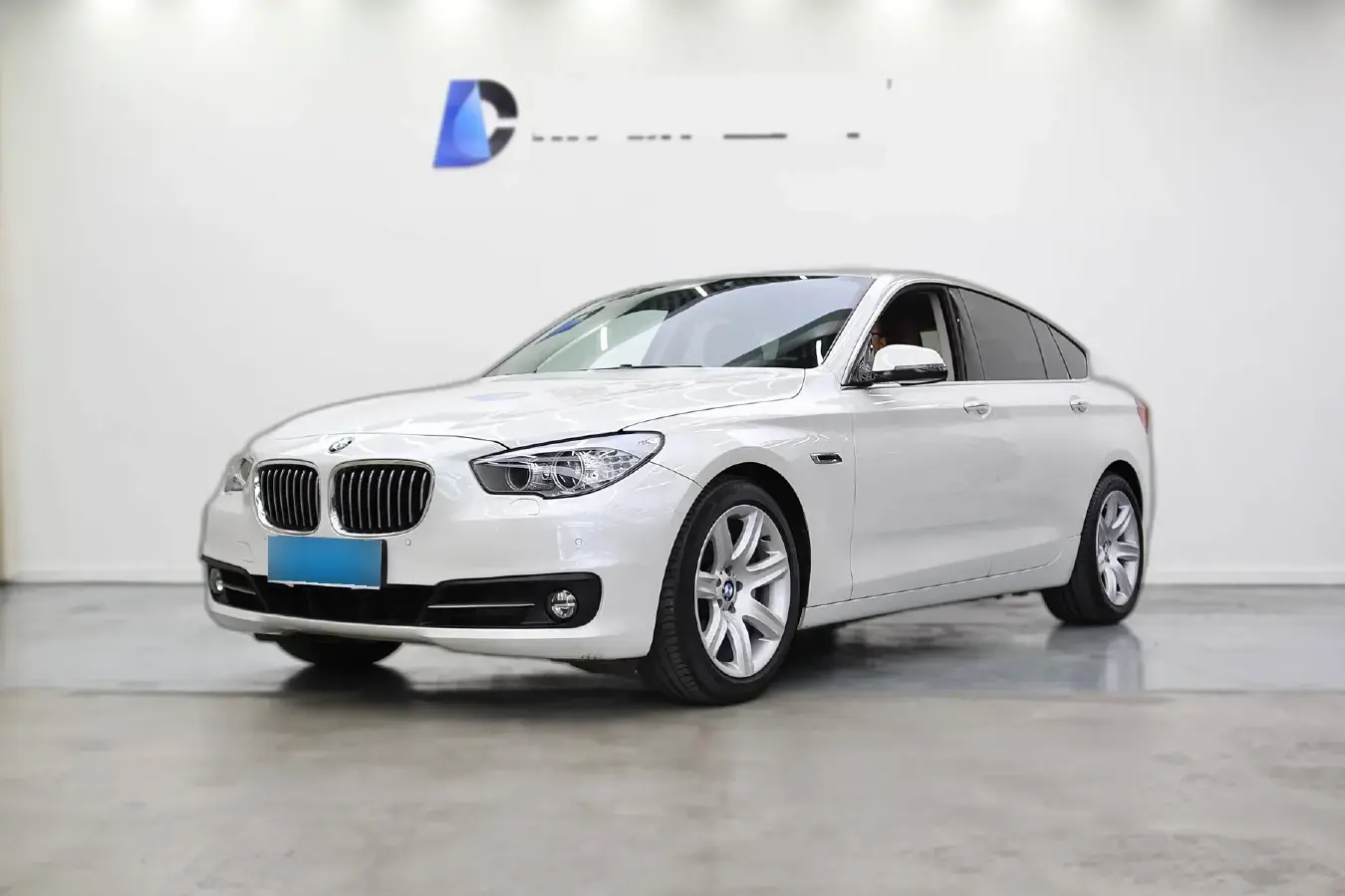 2017 BMW 5 Series GT 2.0T 245HP L4 8AT