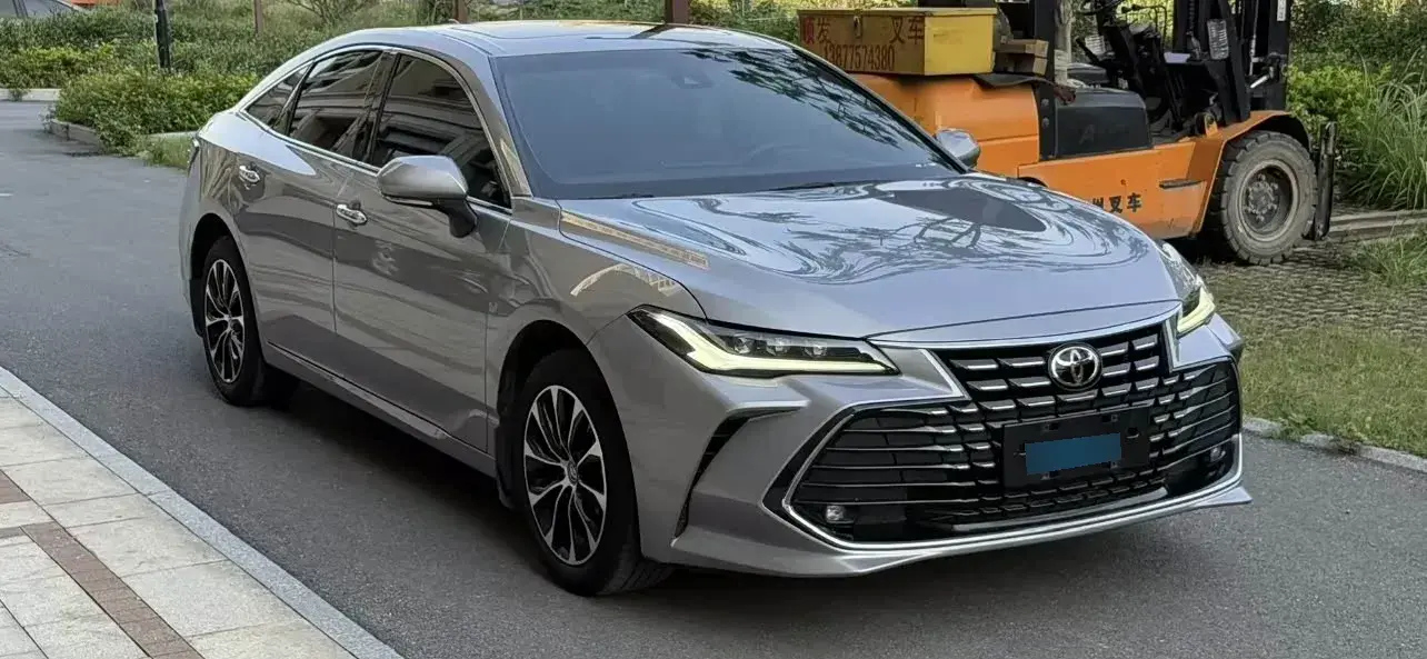 2022 Toyota Avalon 2.5L 209HP L4 8AT