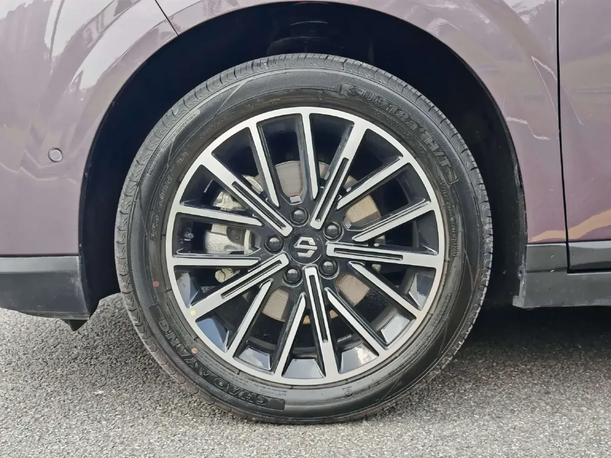 2025 Leapmotor B10 BEV 56.2KWH,autocango,china used car exporter,china ev exporter,chinese used car exporter,chinese used ev exporter