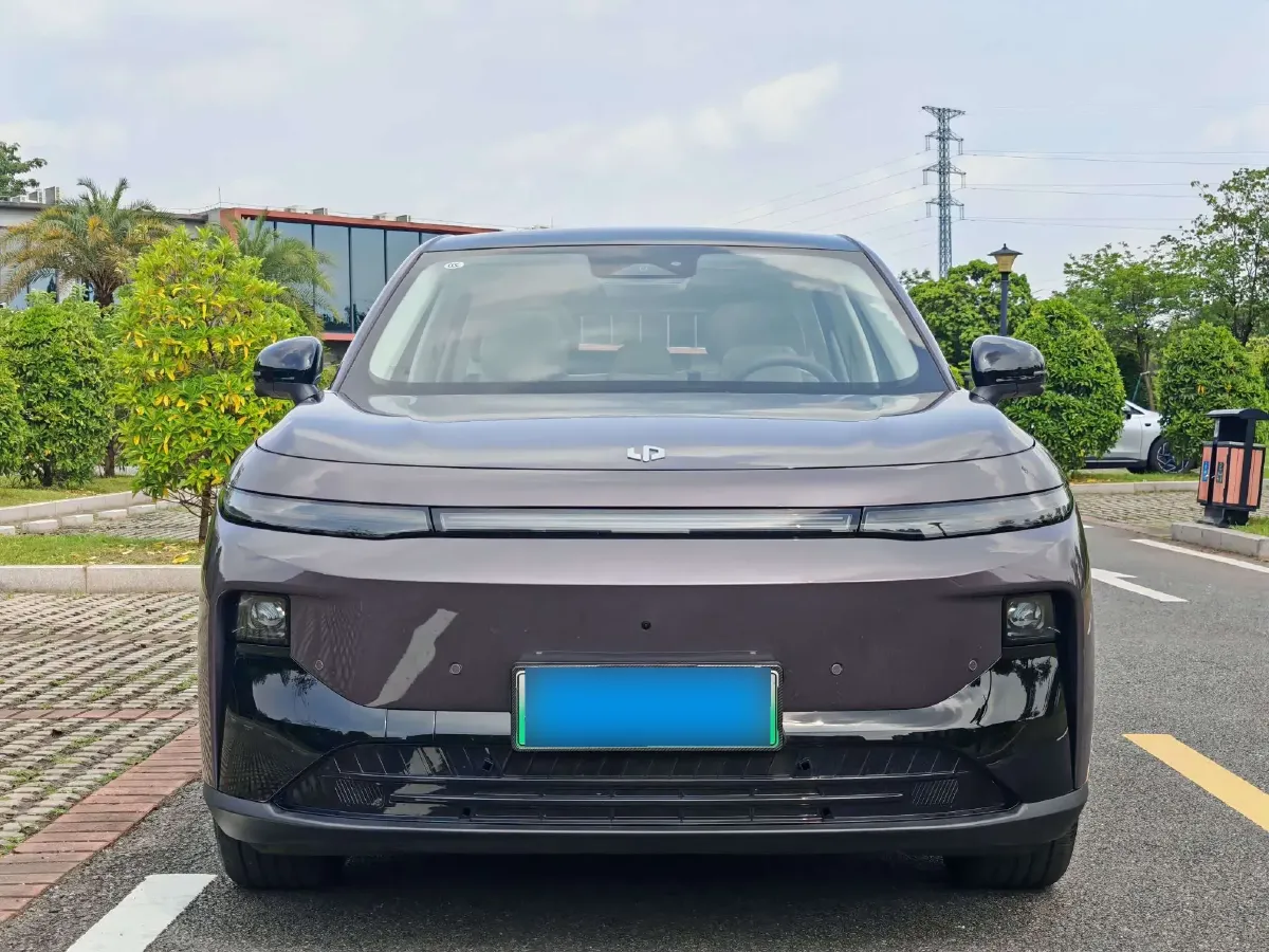 2025 Leapmotor B10 BEV 56.2KWH,autocango,china used car exporter,china ev exporter,chinese used car exporter,chinese used ev exporter