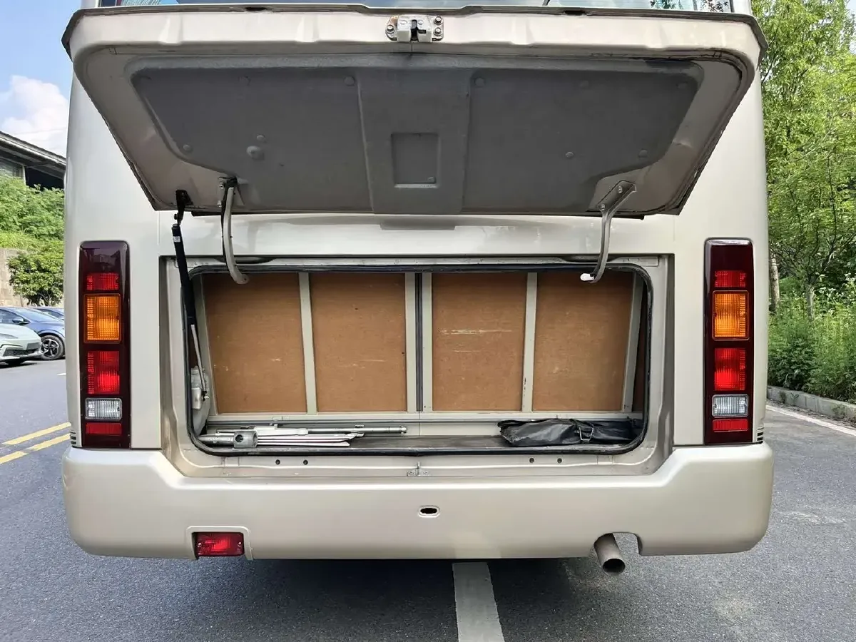 2011 Nissan Civilian 4.5L 180HP L6 5MT,autocango,china used car exporter,china ev exporter,chinese used car exporter,chinese used ev exporter