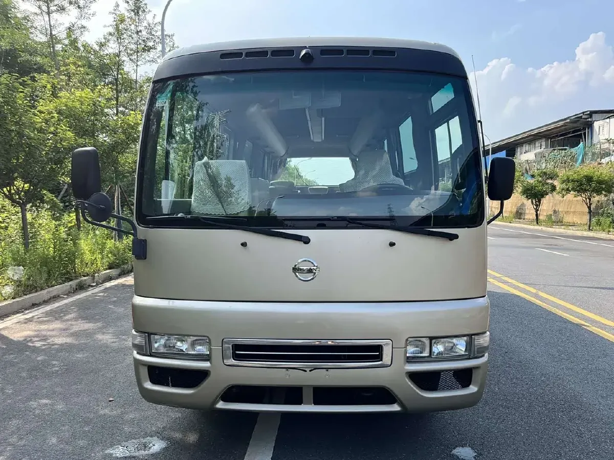 2011 Nissan Civilian 4.5L 180HP L6 5MT,autocango,china used car exporter,china ev exporter,chinese used car exporter,chinese used ev exporter