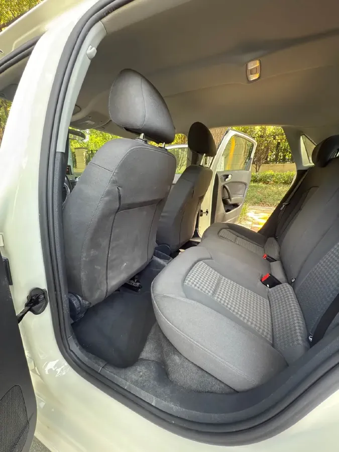 2013 Audi A1 1.4T 122HP L4 7DCT,autocango,china used car exporter,china ev exporter,chinese used car exporter,chinese used ev exporter