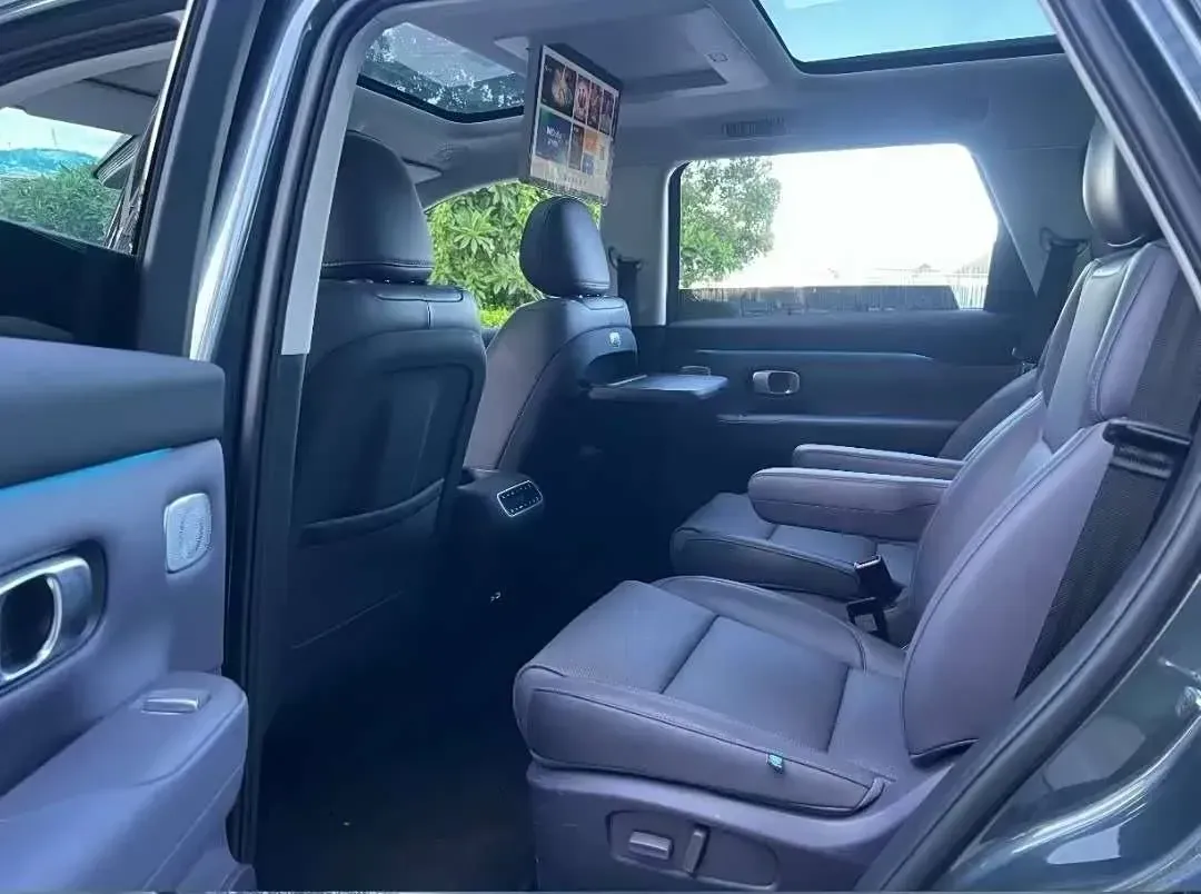 2024 Leapmotor C16 BEV 67.7KWH,autocango,china used car exporter,china ev exporter,chinese used car exporter,chinese used ev exporter