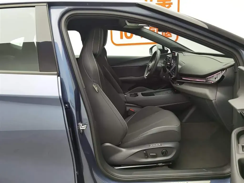 2025 Volkswagen ID.UNYX 06 BEV,autocango,china used car exporter,china ev exporter,chinese used car exporter,chinese used ev exporter