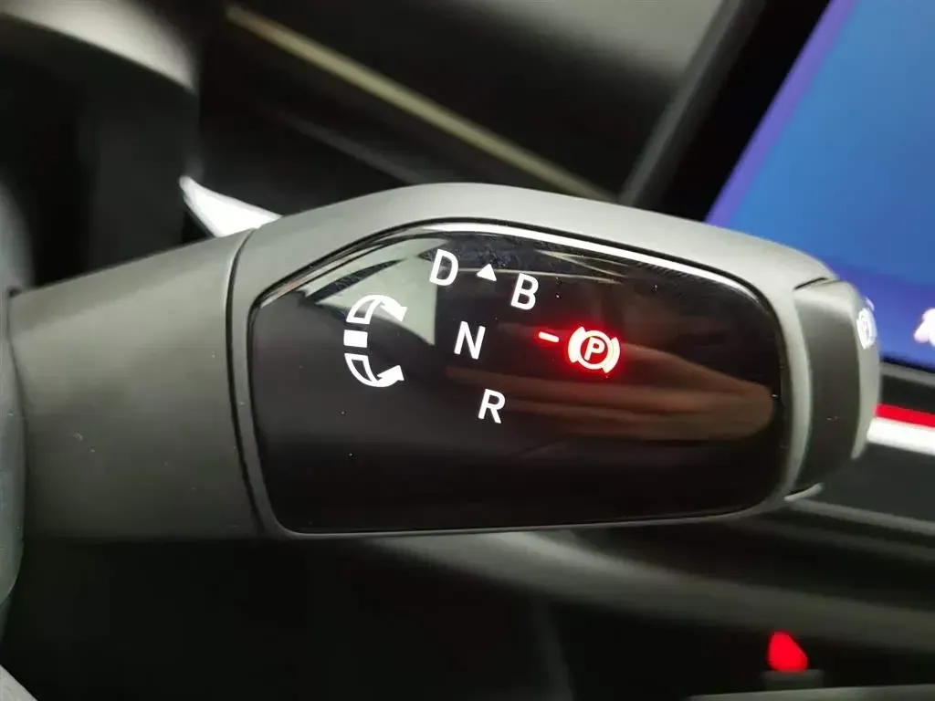 2025 Volkswagen ID.UNYX 06 BEV,autocango,china used car exporter,china ev exporter,chinese used car exporter,chinese used ev exporter