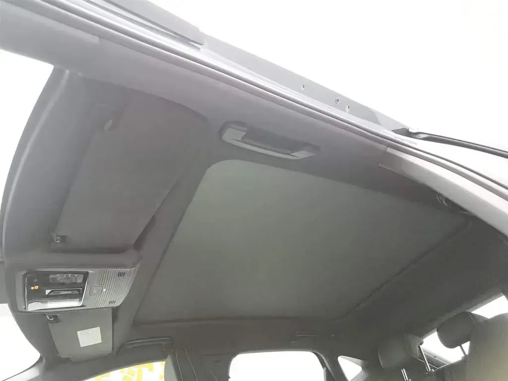 2025 Volkswagen ID.UNYX 06 BEV,autocango,china used car exporter,china ev exporter,chinese used car exporter,chinese used ev exporter