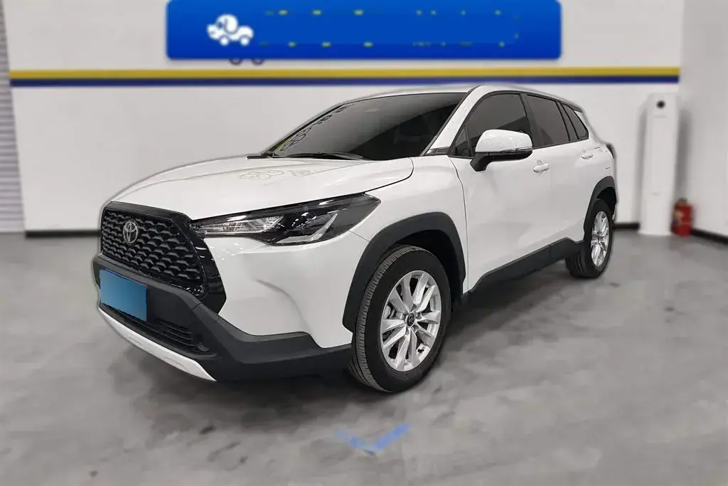 2024 Toyota Corolla Cross 2.0L 152HP L4 E-CVT Hybrid