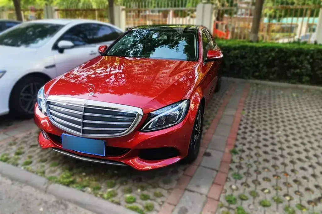 2017 Mercedes-Benz C Class 2.0T 184HP L4 7AT