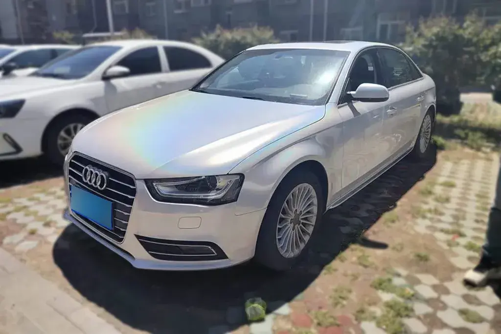 2016 Audi A4L 2.0T 180HP L4 CVT