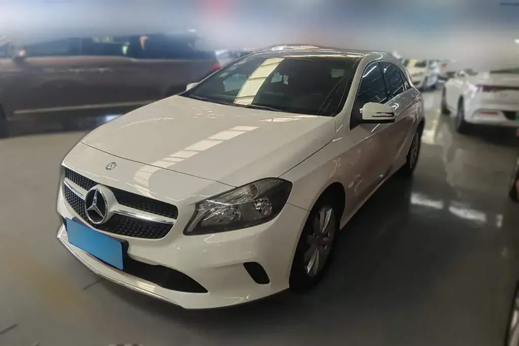 2016 Mercedes-Benz A Class 1.6T 122HP L4 7DCT