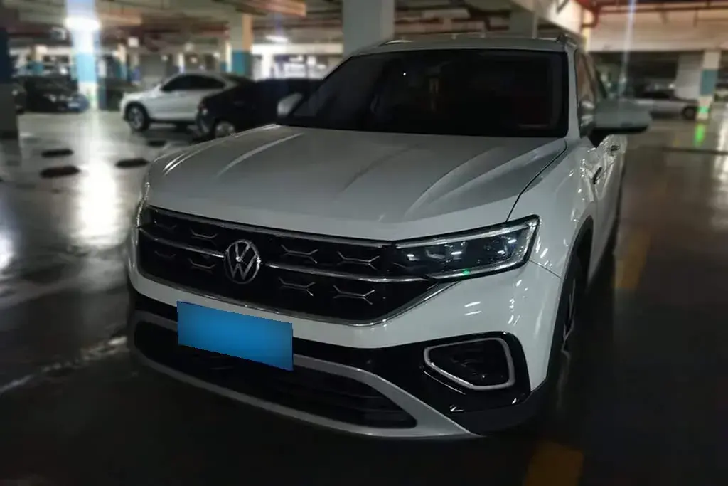 2023 Volkswagen Tayron 2.0T 186HP L4 7DCT