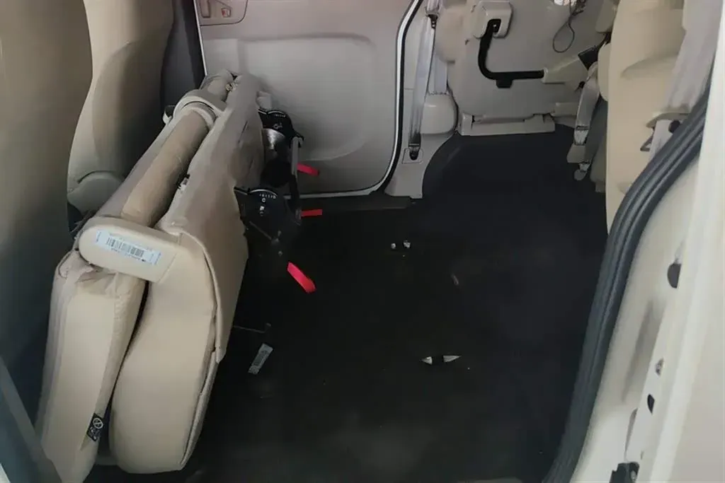 2016 Nissan NV200 1.6L 124HP L4 CVT,autocango,china used car exporter,china ev exporter,chinese used car exporter,chinese used ev exporter