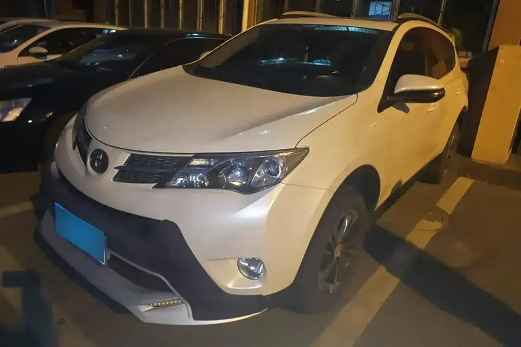 2015 Toyota RAV4 2.0L 147HP L4 CVT