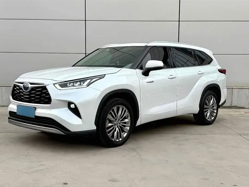 2022 Toyota Highlander 2.5L 192HP L4 E-CVT Hybrid
