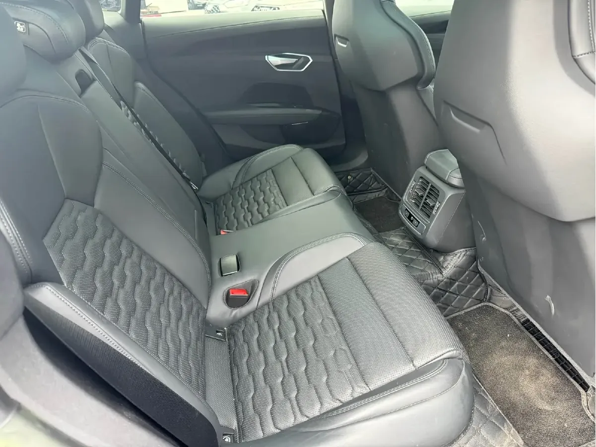 2023 Audi RS e-tron GT 2AT BEV 93.4KWH,autocango,china used car exporter,china ev exporter,chinese used car exporter,chinese used ev exporter