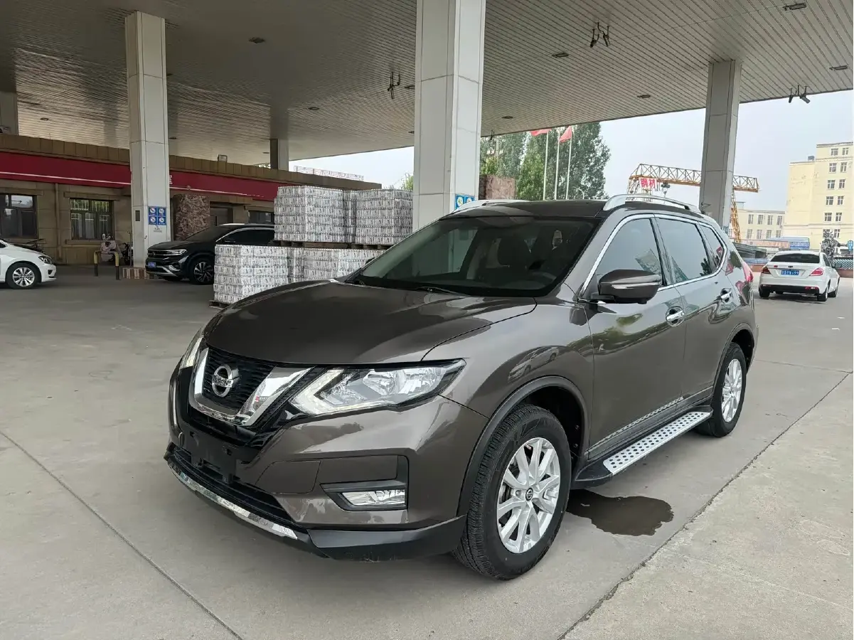 2017 Nissan X-Trail 2.0L 150HP L4 CVT