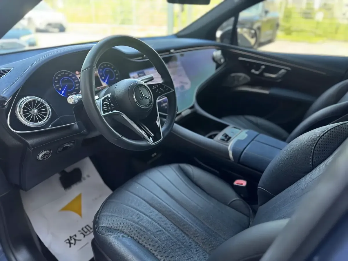 2023 Mercedes-Benz EQS SUV BEV 111.8KWH,autocango,china used car exporter,china ev exporter,chinese used car exporter,chinese used ev exporter