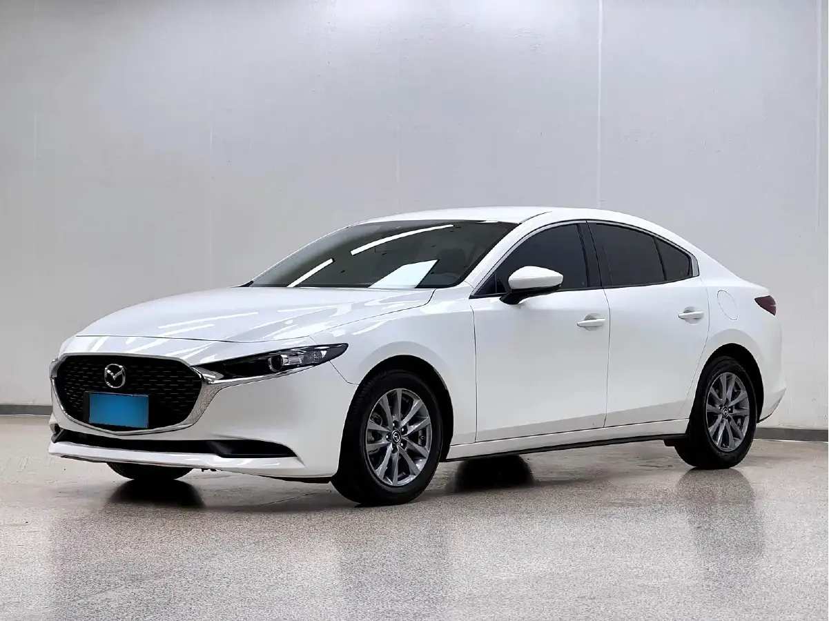 2021 Mazda 3 Axela 2.0L 158HP L4 6AT