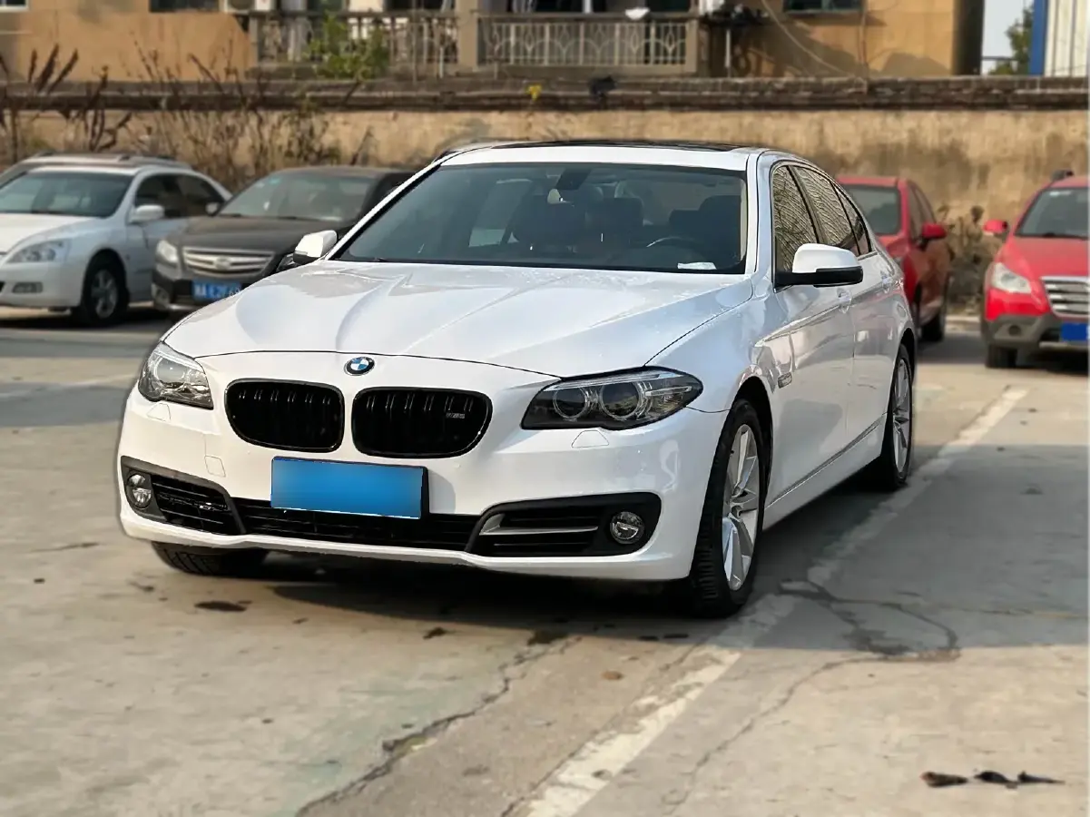 2014 BMW 5 Series 2.0T 245HP L4 8AT