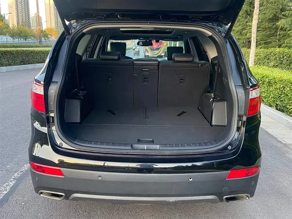 2013 Hyundai Grand SantaFe 3.0L 264HP V6 6AT,autocango,china used car exporter,china ev exporter,chinese used car exporter,chinese used ev exporter