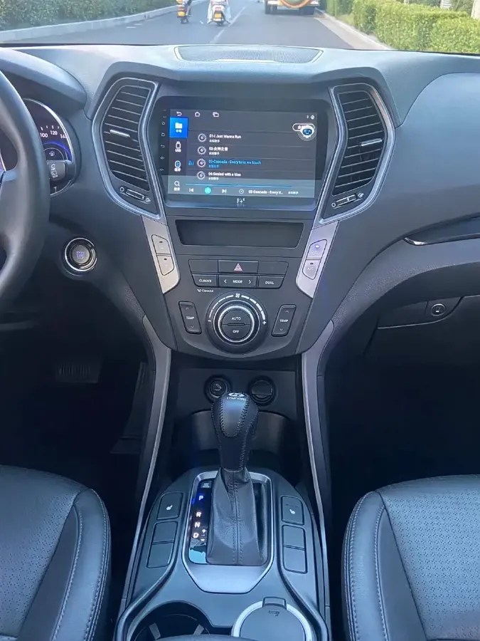 2013 Hyundai Grand SantaFe 3.0L 264HP V6 6AT,autocango,china used car exporter,china ev exporter,chinese used car exporter,chinese used ev exporter