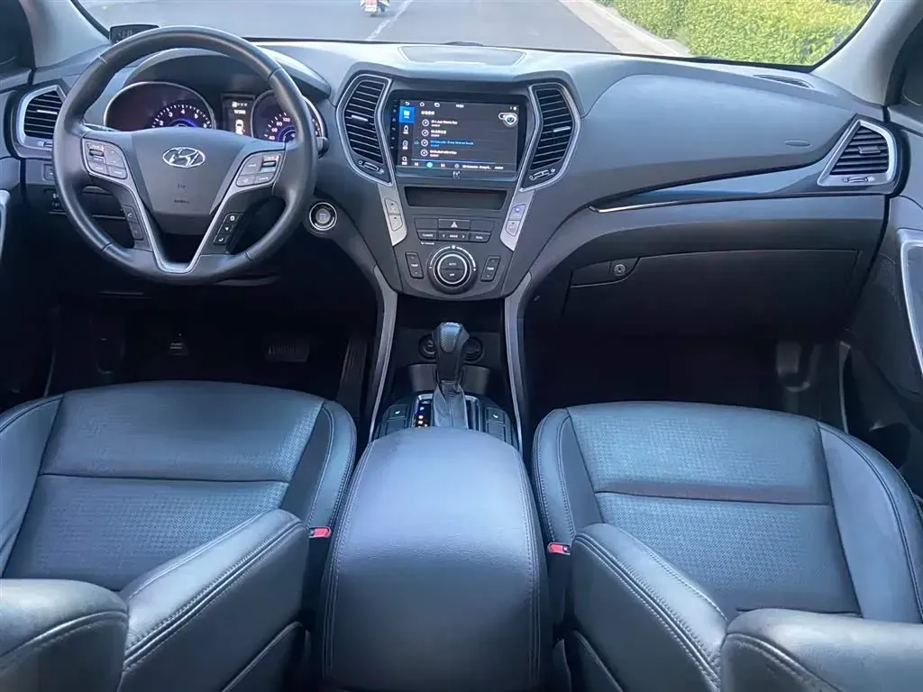 2013 Hyundai Grand SantaFe 3.0L 264HP V6 6AT,autocango,china used car exporter,china ev exporter,chinese used car exporter,chinese used ev exporter