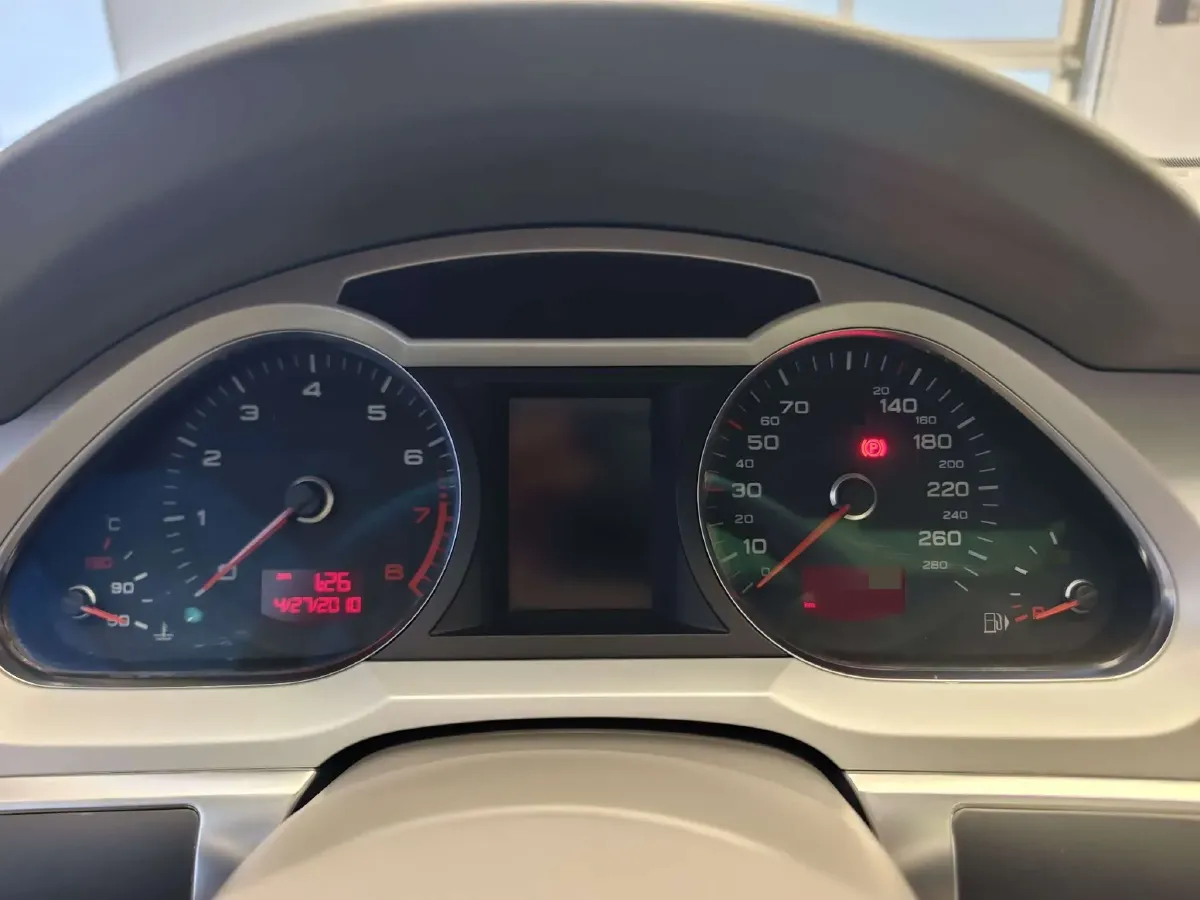 2011 Audi A6L 2.0T 170HP L4 CVT,autocango,china used car exporter,china ev exporter,chinese used car exporter,chinese used ev exporter