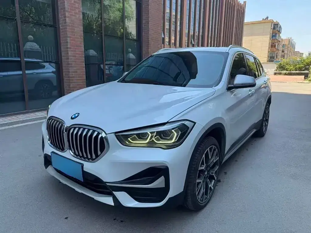 2021 BMW X1 2.0T 192HP L4 8AT