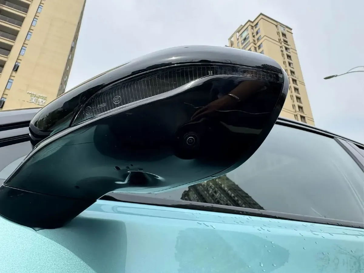 2024 HongQi H6 2.0T 224HP L4 8AT,autocango,china used car exporter,china ev exporter,chinese used car exporter,chinese used ev exporter