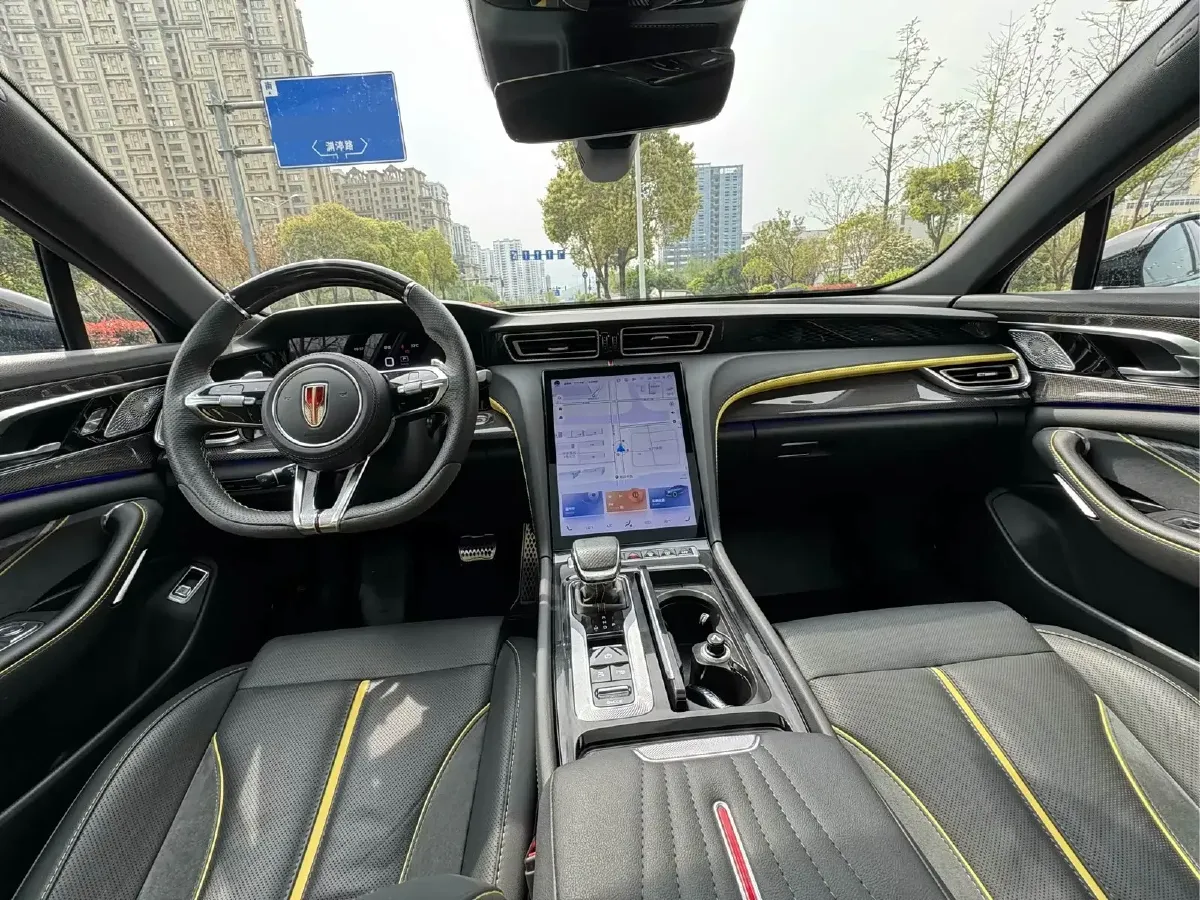 2024 HongQi H6 2.0T 224HP L4 8AT,autocango,china used car exporter,china ev exporter,chinese used car exporter,chinese used ev exporter