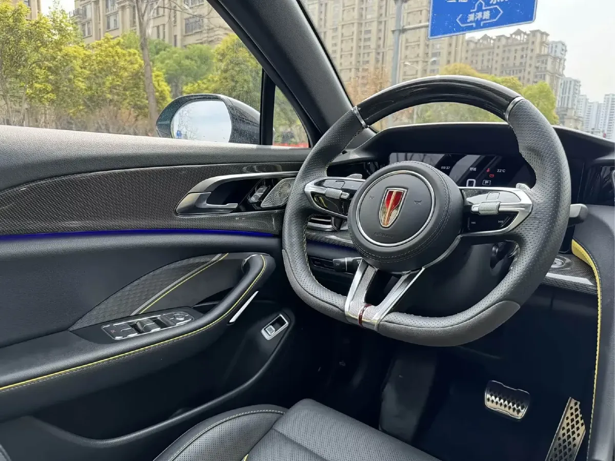 2024 HongQi H6 2.0T 224HP L4 8AT,autocango,china used car exporter,china ev exporter,chinese used car exporter,chinese used ev exporter