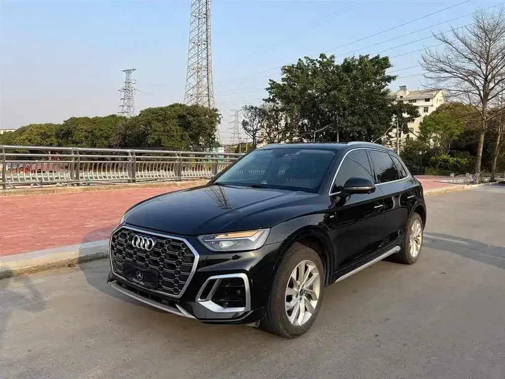 2022 Audi Q5L 2.0T 190HP L4 7DCT