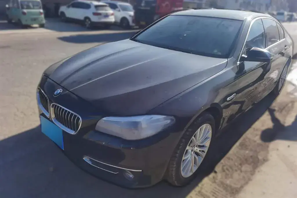 2014 BMW 5 Series 3.0L 258HP L6 8AT