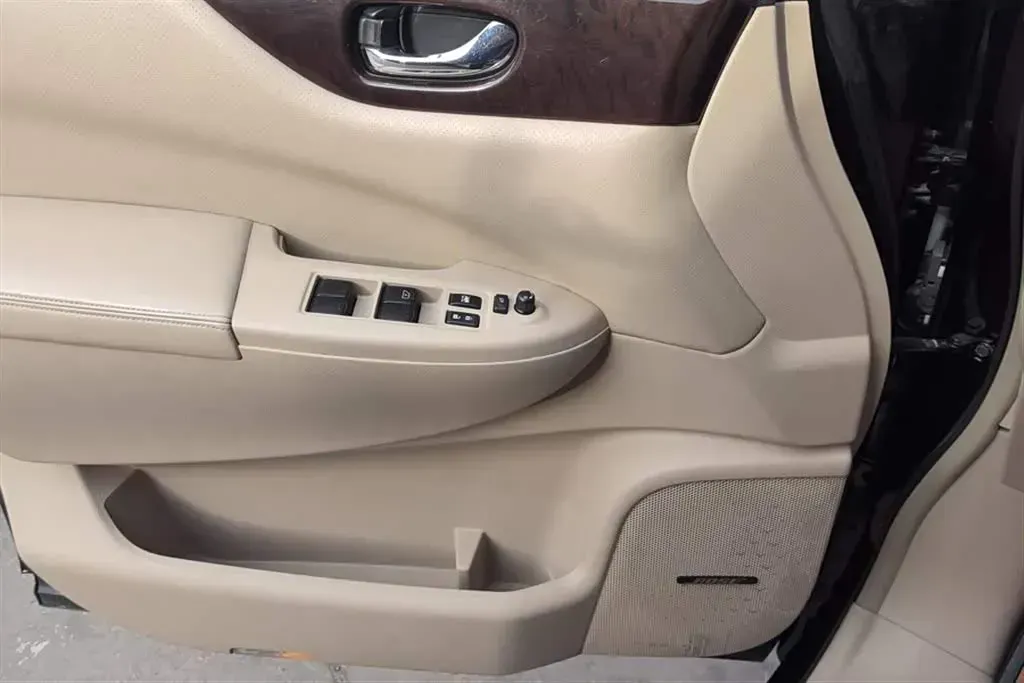 2015 Nissan Quest 3.5L 277HP V6 CVT,autocango,china used car exporter,china ev exporter,chinese used car exporter,chinese used ev exporter