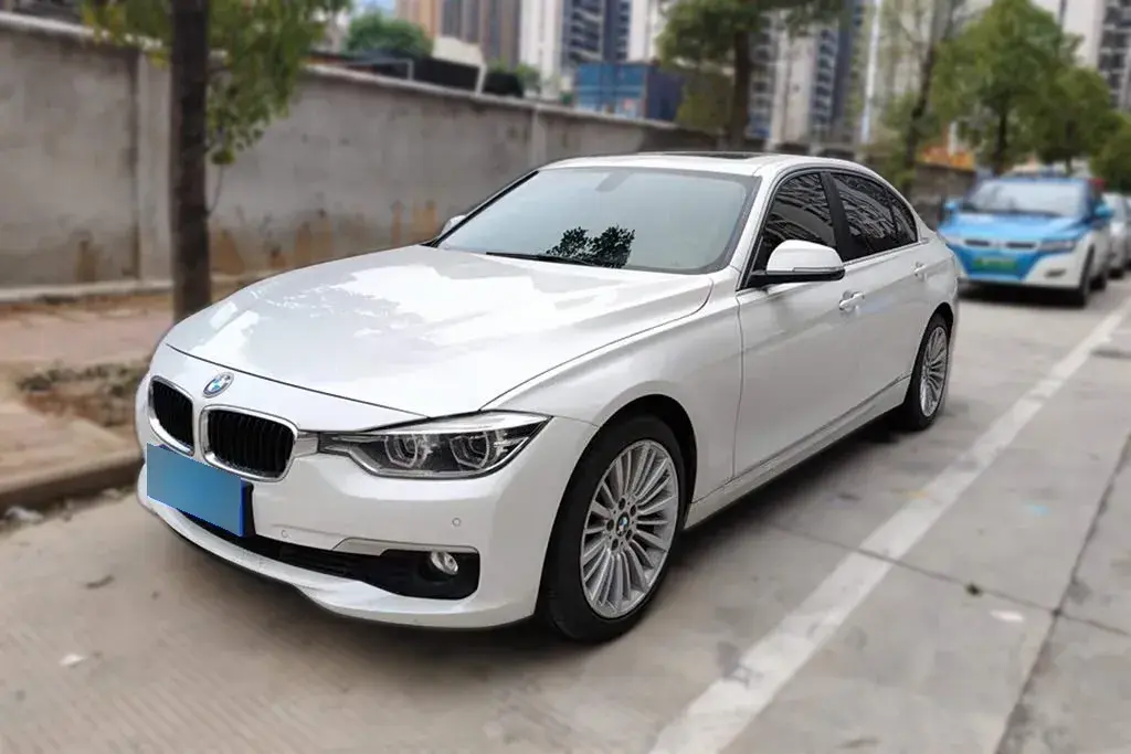 2018 BMW 3 Series 2.0T 184HP L4 8AT
