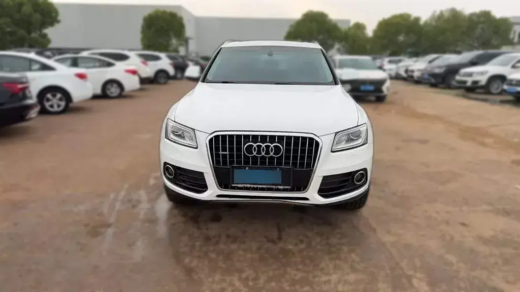 2013 Audi Q5 2.0T 211HP L4 8AT