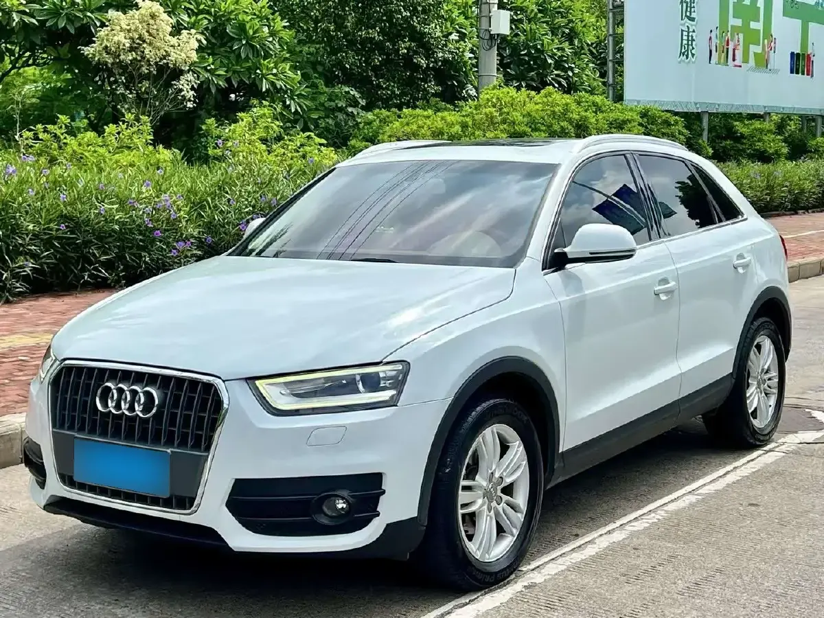 2013 Audi Q3 2.0T 170HP L4 7DCT
