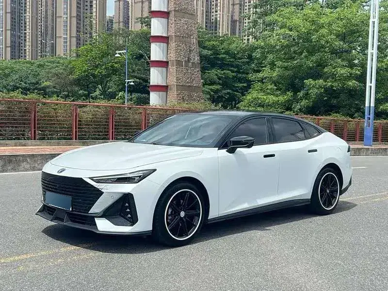 2022 ChangAn UNI-V 1.5T 188HP L4 7DCT