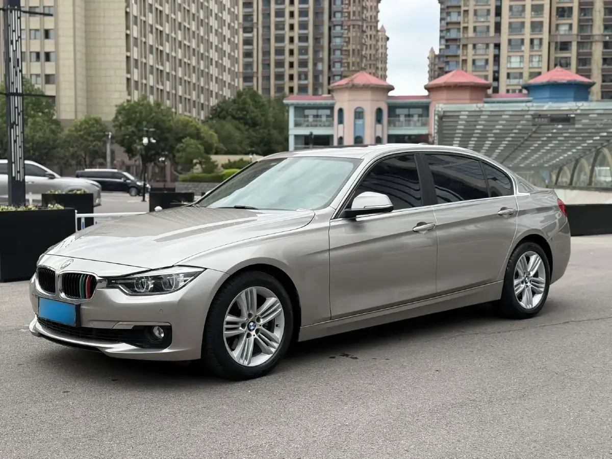 2018 BMW 3 Series 2.0T 184HP L4 8AT
