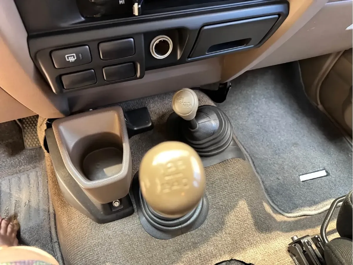 2011 Toyota FJ Cruiser 4.0L 272HP V6 5AT,autocango,china used car exporter,china ev exporter,chinese used car exporter,chinese used ev exporter